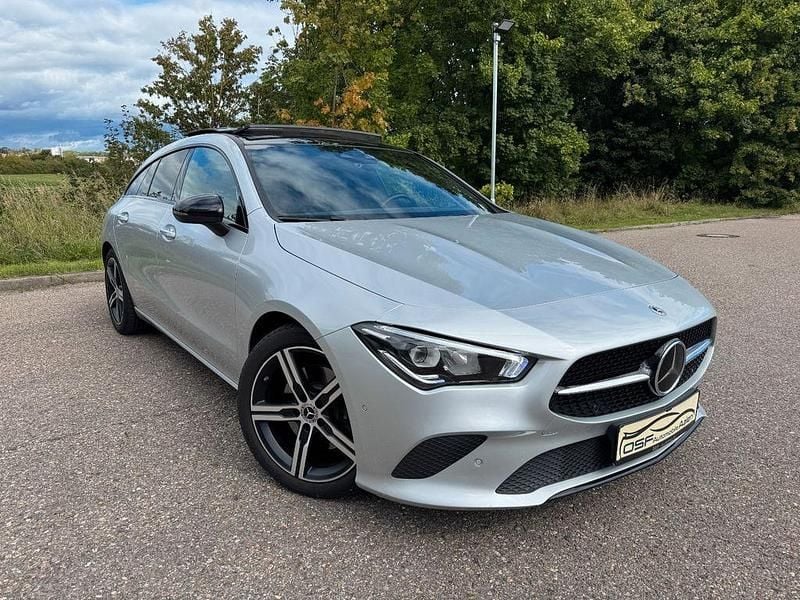 Silber Gebraucht 2021 Mercedes CLA220 Night Limousine | 26.900 € (Superpreis) - Bild 1/4