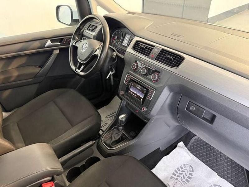 Gebraucht VW Caddy Trendline 135 PS (99 kW) 2019 Weiß Van / Kleinbus