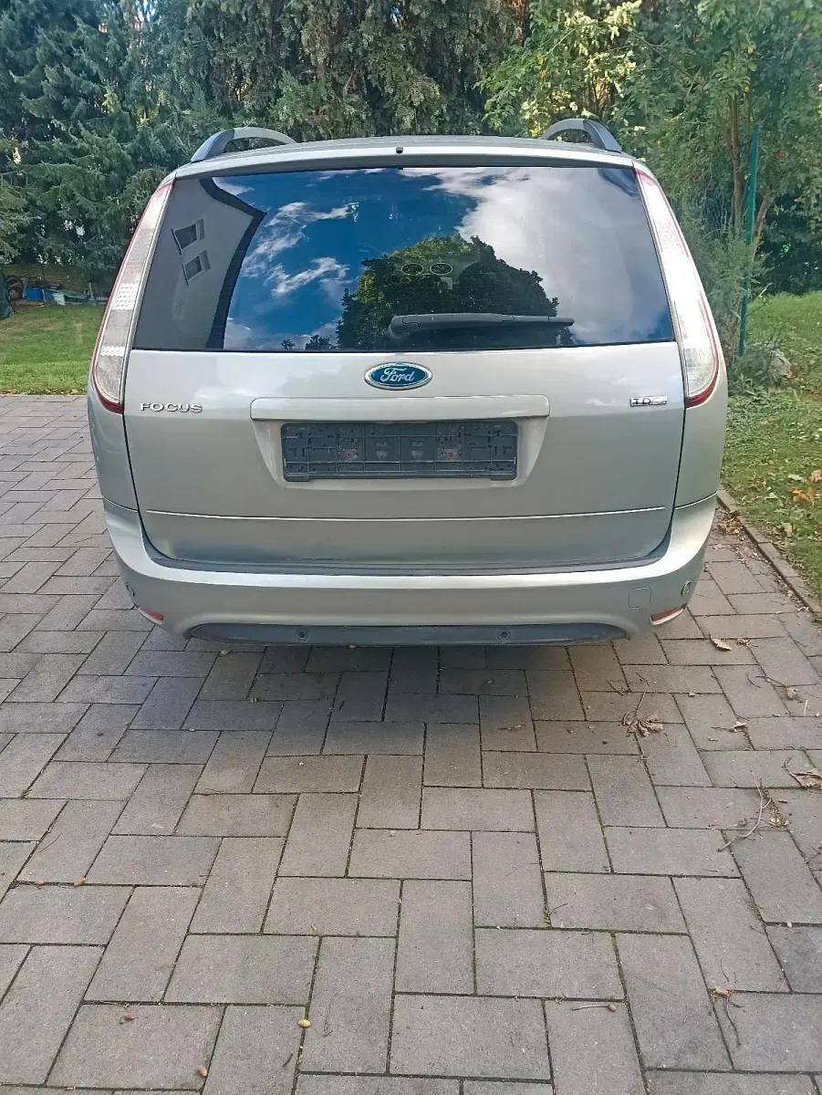Gebraucht Ford Focus 109 PS (80 kW) 2010 Kombi
