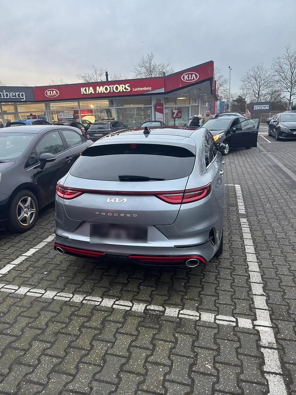 Gebraucht Kia ProCeed GT 212 PS (155 kW) 2022 Grau Kombi