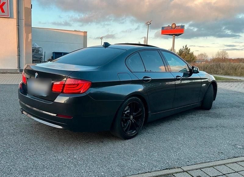 Gebraucht BMW 530 245 PS (180 kW) 2010 Grau Limousine