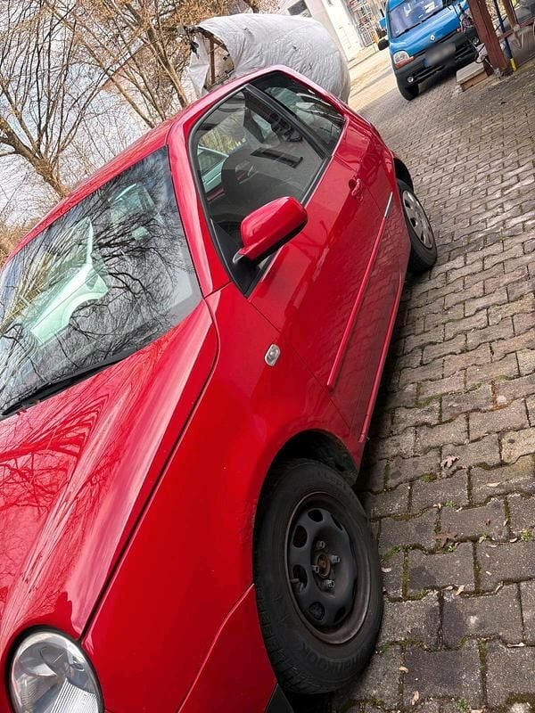 Gebraucht VW Lupo 73 PS (53 kW) 2004 Rot Kleinwagen