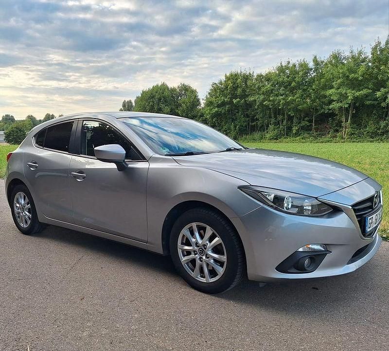 Silber Gebraucht 2014 Mazda 3 Center-Line Limousine | 8.400 € (Fairer Preis) - Bild 1/4