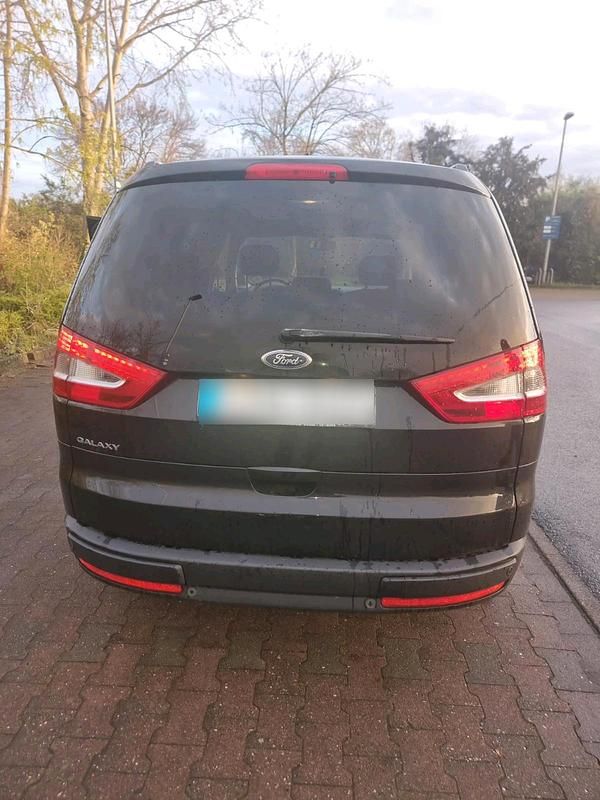 Gebraucht Ford Galaxy 140 PS (102 kW) 2012 Schwarz Van / Kleinbus