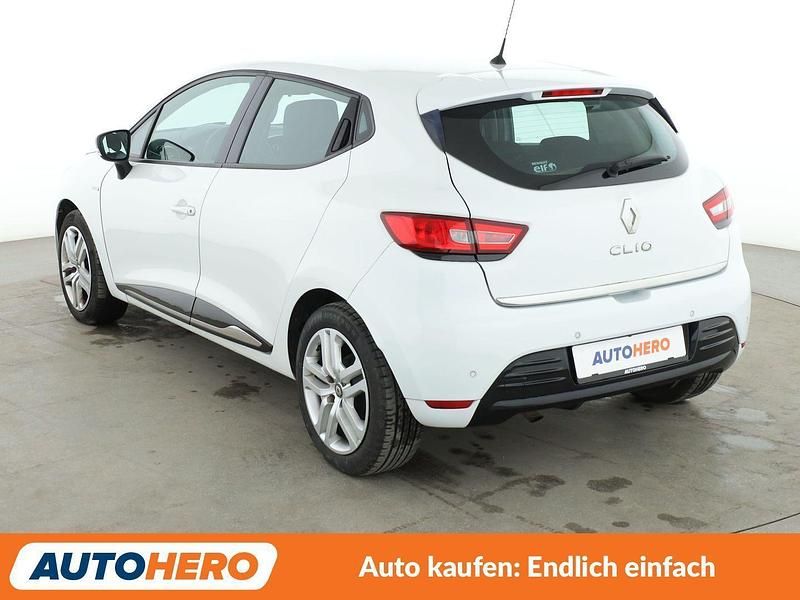 Gebraucht Renault Clio IV LIMITED 90 PS (66 kW) 2017 Weiß Kleinwagen