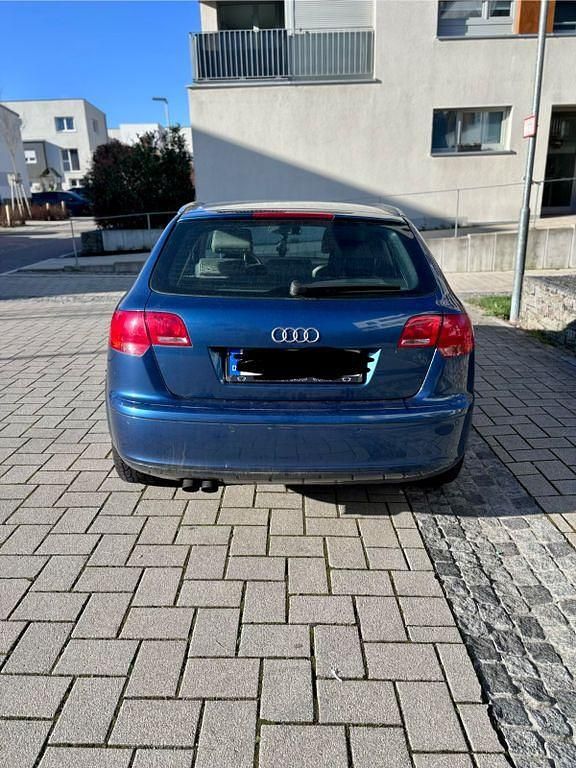 Gebraucht Audi A3 Ambiente 140 PS (102 kW) 2004 Blau Kleinwagen