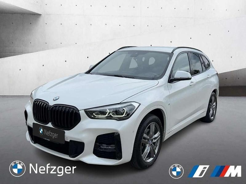 Mineralweiss Gebraucht 2022 BMW X1 M Sport SUV | 30.400 € (Fairer Preis) - Bild 1/4
