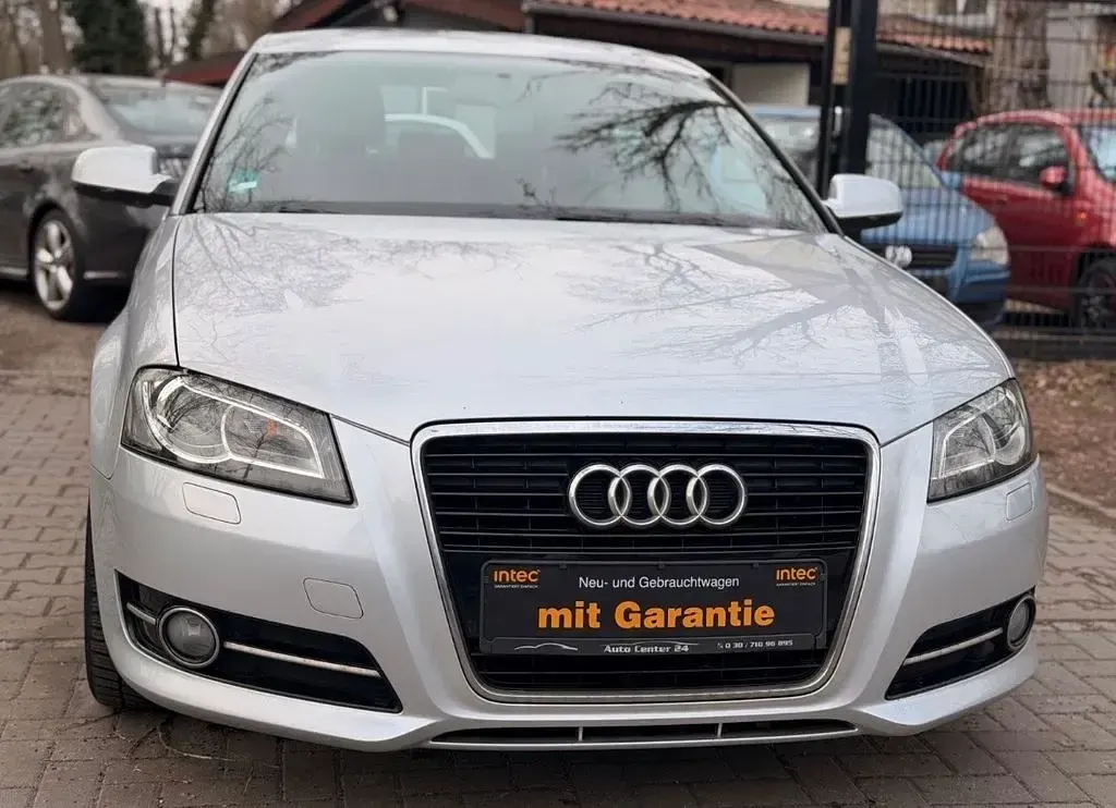 Gebraucht Audi A3 Sport 105 PS (77 kW) 2011 Silber Kleinwagen