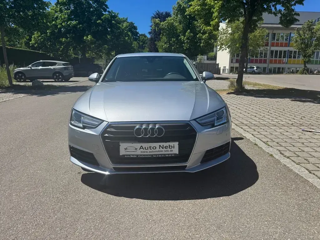 Gebraucht Audi A4 Sport 218 PS (160 kW) 2018 Silber Limousine