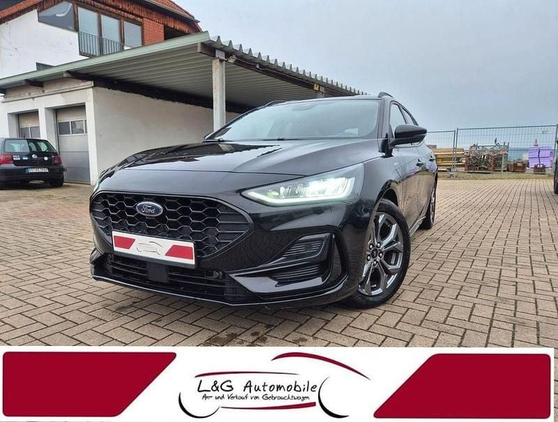 Schwarz Gebraucht 2024 Ford Focus ST-Line Limousine | 17.190 € (Superpreis) - Bild 1/4