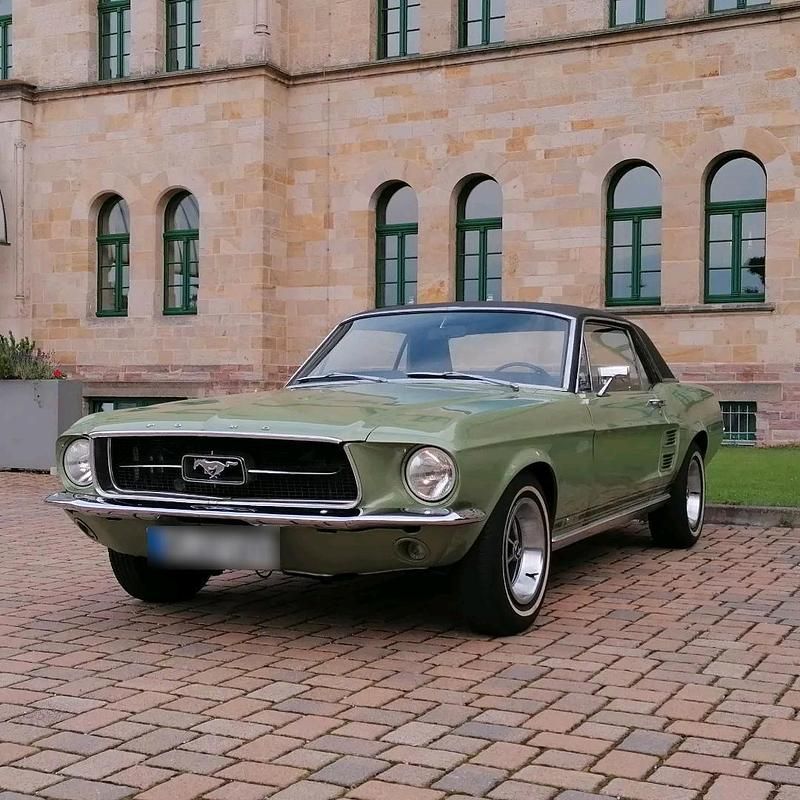 Gebraucht Ford V8 200 PS (147 kW) 1967 Grün Coupé