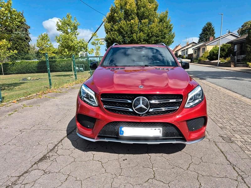 Rot Gebraucht 2017 Mercedes GLE43 AMG AMG SUV | 22.900 € (Superpreis) - Bild 1/4