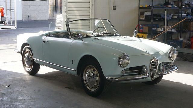 Gebraucht Alfa Romeo Giulia Spider 109 PS (80 kW) 1958 Weiß Cabrio
