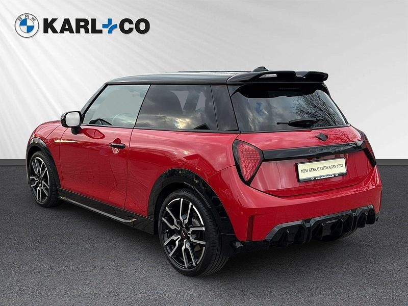 Gebraucht Mini Cooper 156 PS (114 kW) 2024 Chili red ii (rot) Kleinwagen