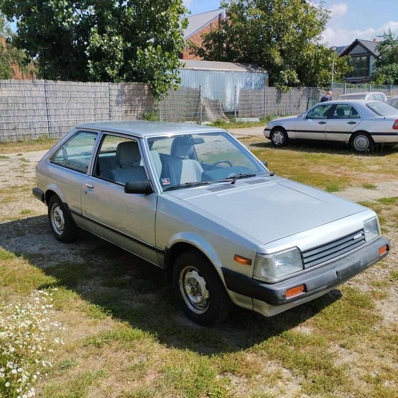 Gebraucht Mazda 323 60 PS (44 kW) 1984 Silber Kleinwagen