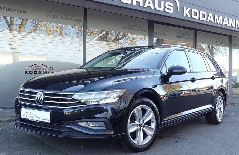 Schwarz Gebraucht 2021 VW Passat Kombi | 20.950 € (Guter Preis) - Bild 1/4