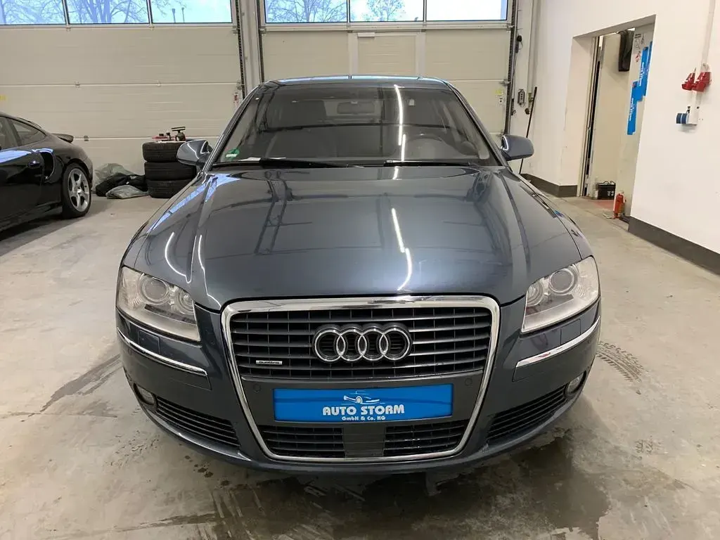 Gebraucht Audi A8 Advanced 334 PS (245 kW) 2005 Nordlichtblau perleffekt Limousine