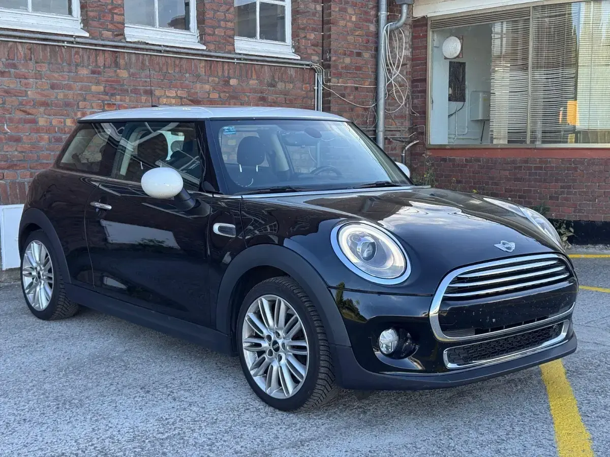 Gebraucht Mini Cooper Chili 136 PS (100 kW) 2015 Schwarz Kleinwagen