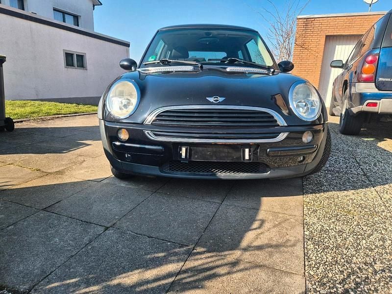Gebraucht Mini ONE 90 PS (66 kW) 2002 Schwarz Kleinwagen