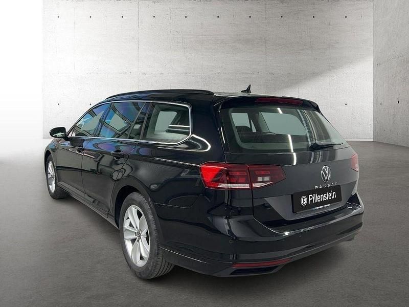 Gebraucht VW Passat Business 200 PS (147 kW) 2021 Deep black perleffekt Kombi