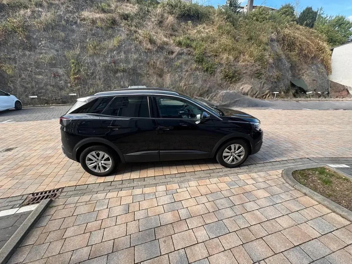 Gebraucht Peugeot 3008 130 PS (95 kW) 2017 Schwarz SUV