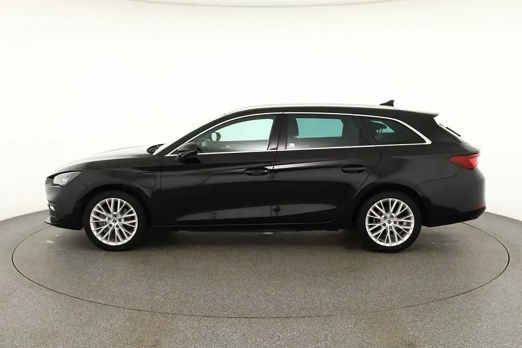 Gebraucht Seat Leon ST FR 204 PS (150 kW) 2023 Mitternachtschwarz Kombi