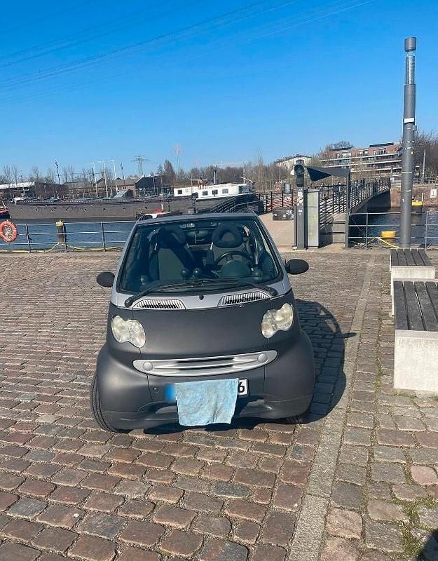 Gebraucht Smart ForTwo Cabrio 61 PS (44 kW) 2005 Schwarz Cabrio