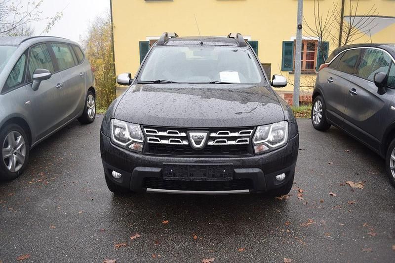 Schwarz Gebraucht 2016 Dacia Duster Prestige SUV | 10.800 € (Etwas zu teuer) - Bild 1/4