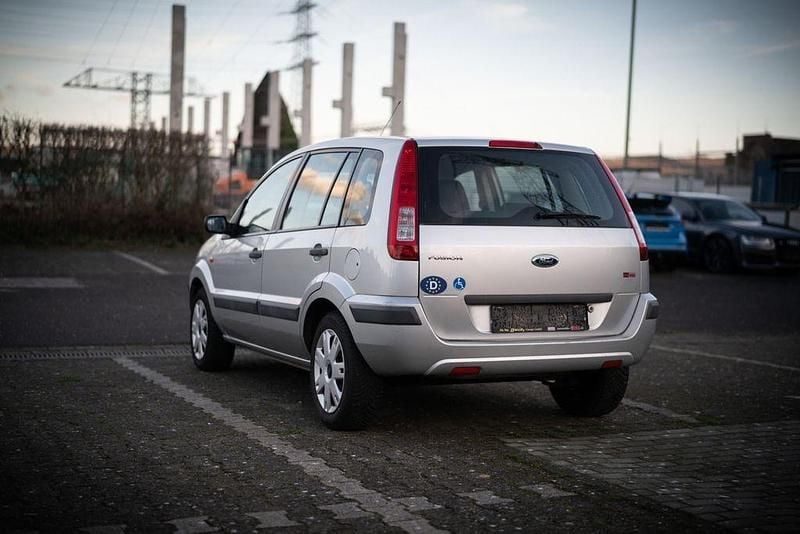 Gebraucht Ford Fusion 80 PS (58 kW) 2007 Silber Kleinwagen
