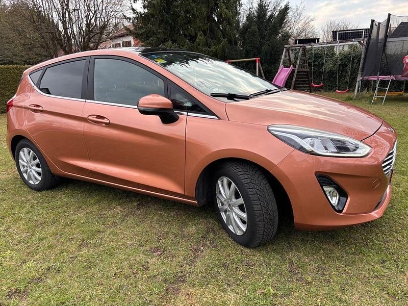 Gebraucht Ford Fiesta Titanium 101 PS (74 kW) 2019 Orange Kleinwagen
