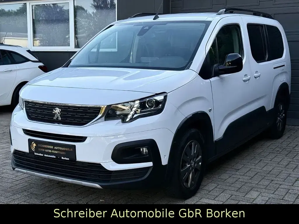 Gebraucht Peugeot Rifter Allure 131 PS (96 kW) 2022 Weiß Van / Kleinbus