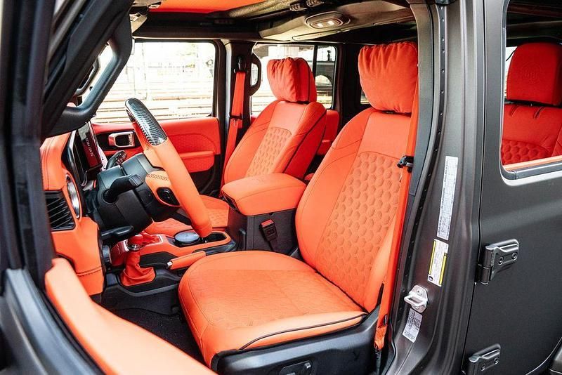 Gebraucht Jeep Wrangler 272 PS (200 kW) 2024 Braun SUV