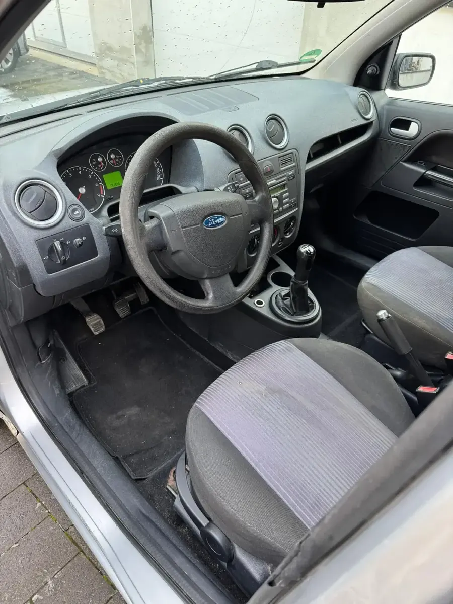 Gebraucht Ford Fusion 80 PS (58 kW) 2007 Silber Kleinwagen