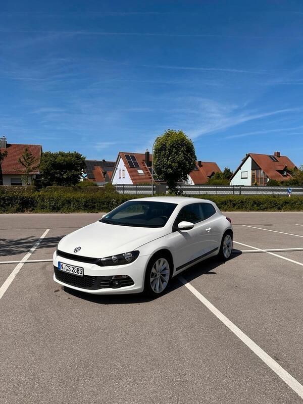 Weiß Gebraucht 2008 VW Scirocco Sportline Coupé | 7.199 € (Fairer Preis) - Bild 1/4