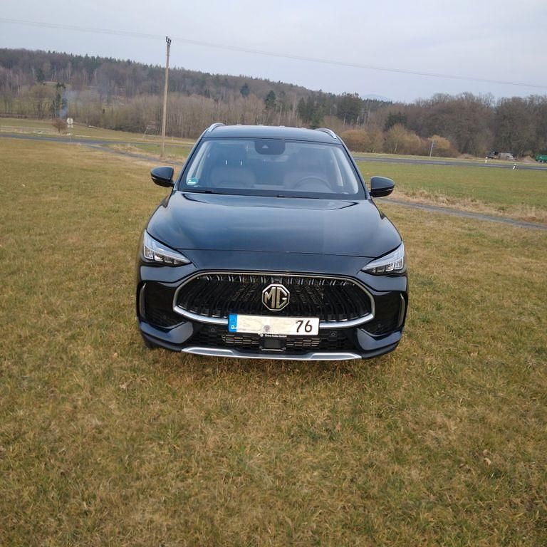 Gebraucht MG HS Comfort 162 PS (119 kW) 2024 Schwarz SUV