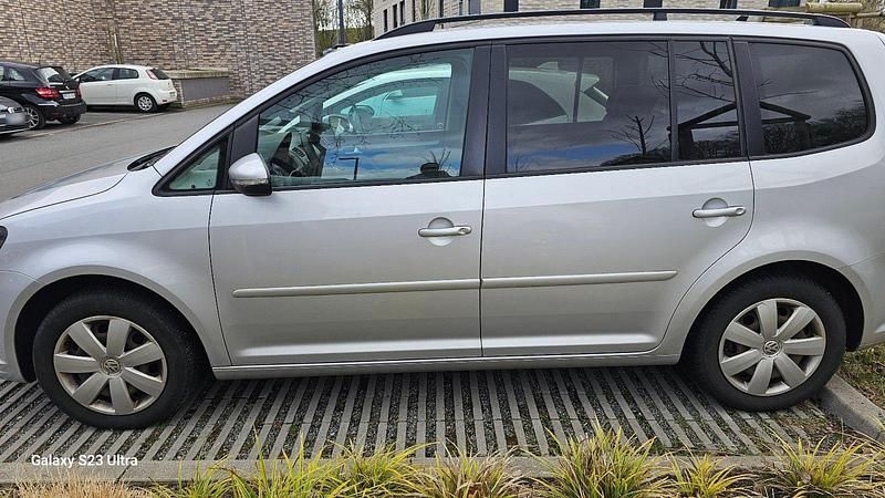 Gebraucht VW Touran 105 PS (77 kW) 2012 Grau Van / Kleinbus