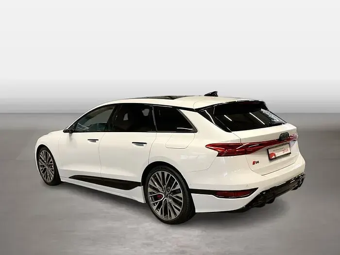 Gebraucht Audi S6 e-tron Sport 369 kW (503 PS) 2025 Gletscherweiß metallic Kombi