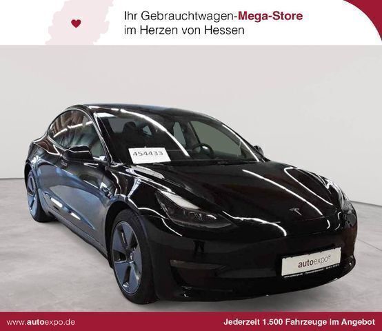 Solid black Gebraucht 2022 Tesla Model 3 Long Range Limousine | 23.789 € (Superpreis) - Bild 1/4