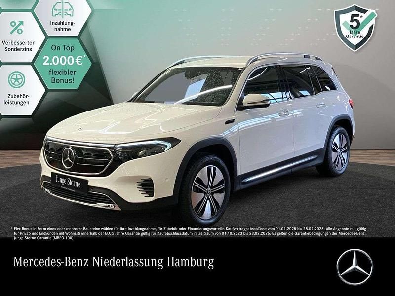 Weiß Gebraucht 2022 Mercedes EQB300 Electric Art SUV | 30.990 € (Guter Preis) - Bild 1/3