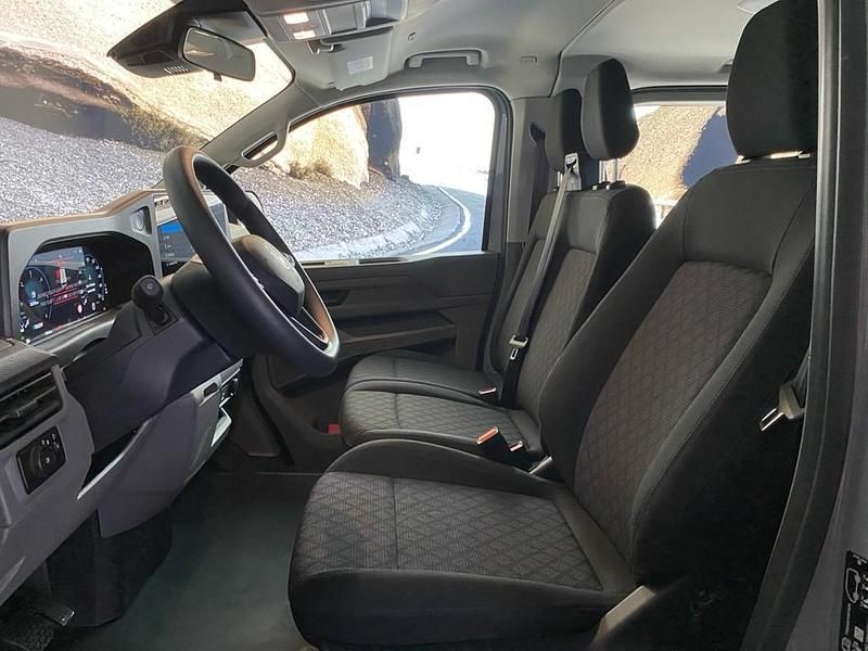 Neu VW Transporter 2026 Stone grey Van