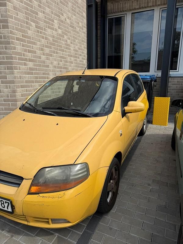 Gelb Gebraucht 2006 Chevrolet Kalos Kleinwagen | 750 € - Bild 1/4