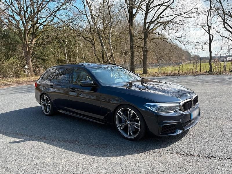 Gebraucht BMW M550 400 PS (294 kW) 2017 Schwarz Limousine