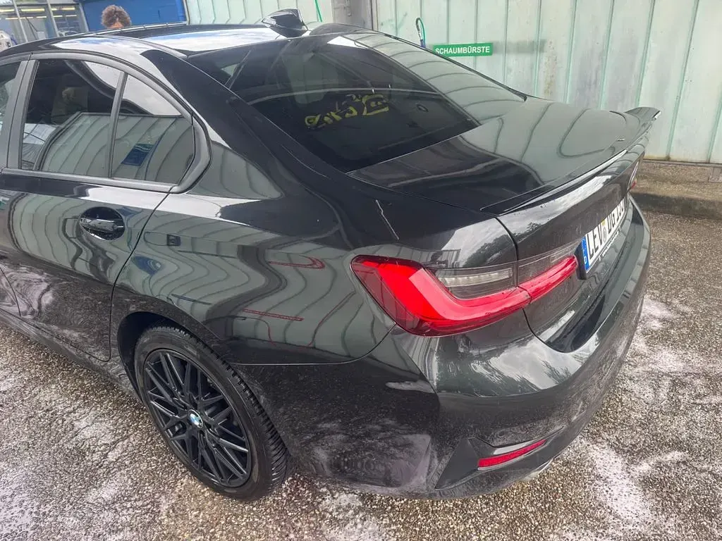 Gebraucht BMW 330e Advantage 292 PS (214 kW) 2020 Schwarz Limousine