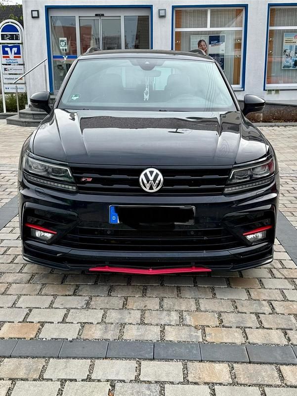 Schwarz Gebraucht 2018 VW Tiguan SUV | 20.000 € - Bild 1/4