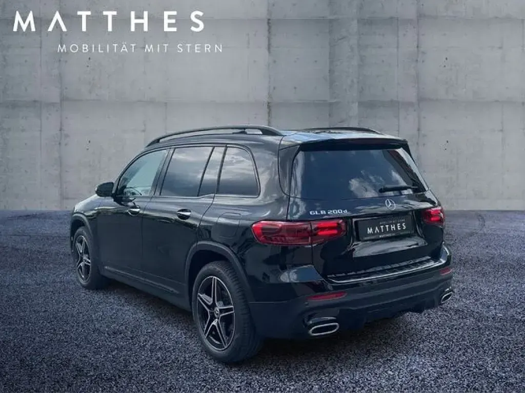 Gebraucht Mercedes GLB200 AMG 150 PS (110 kW) 2025 Schwarz SUV