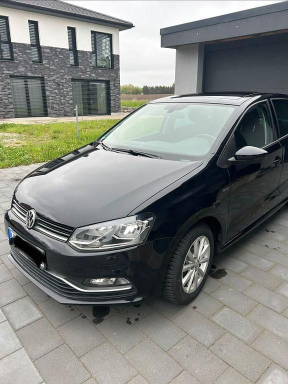 Gebraucht VW Polo LOUNGE 60 PS (44 kW) 2015 Schwarz Limousine