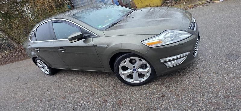 Używany Ford Mondeo 140 KM (102 kW) 2016 Brązowy Sedan/Limuzyna