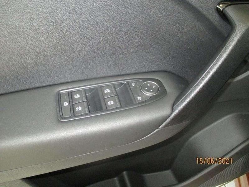 Gebraucht Renault Captur Zen 91 PS (66 kW) 2021 Orange epy+schwarz gne SUV