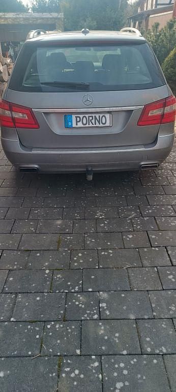 Gebraucht Mercedes E200 Elegance 184 PS (135 kW) 2011 Silber Limousine