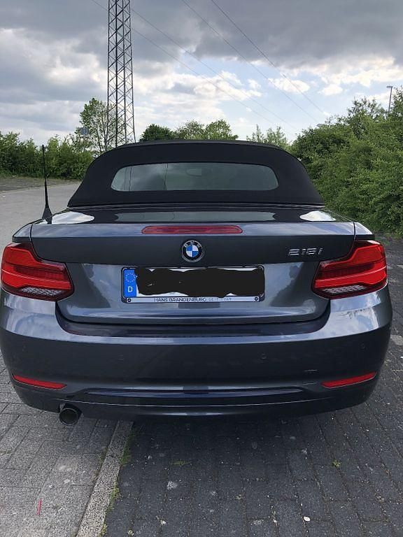 Gebraucht BMW 218 Sport Line 136 PS (100 kW) 2018 Grau Cabrio